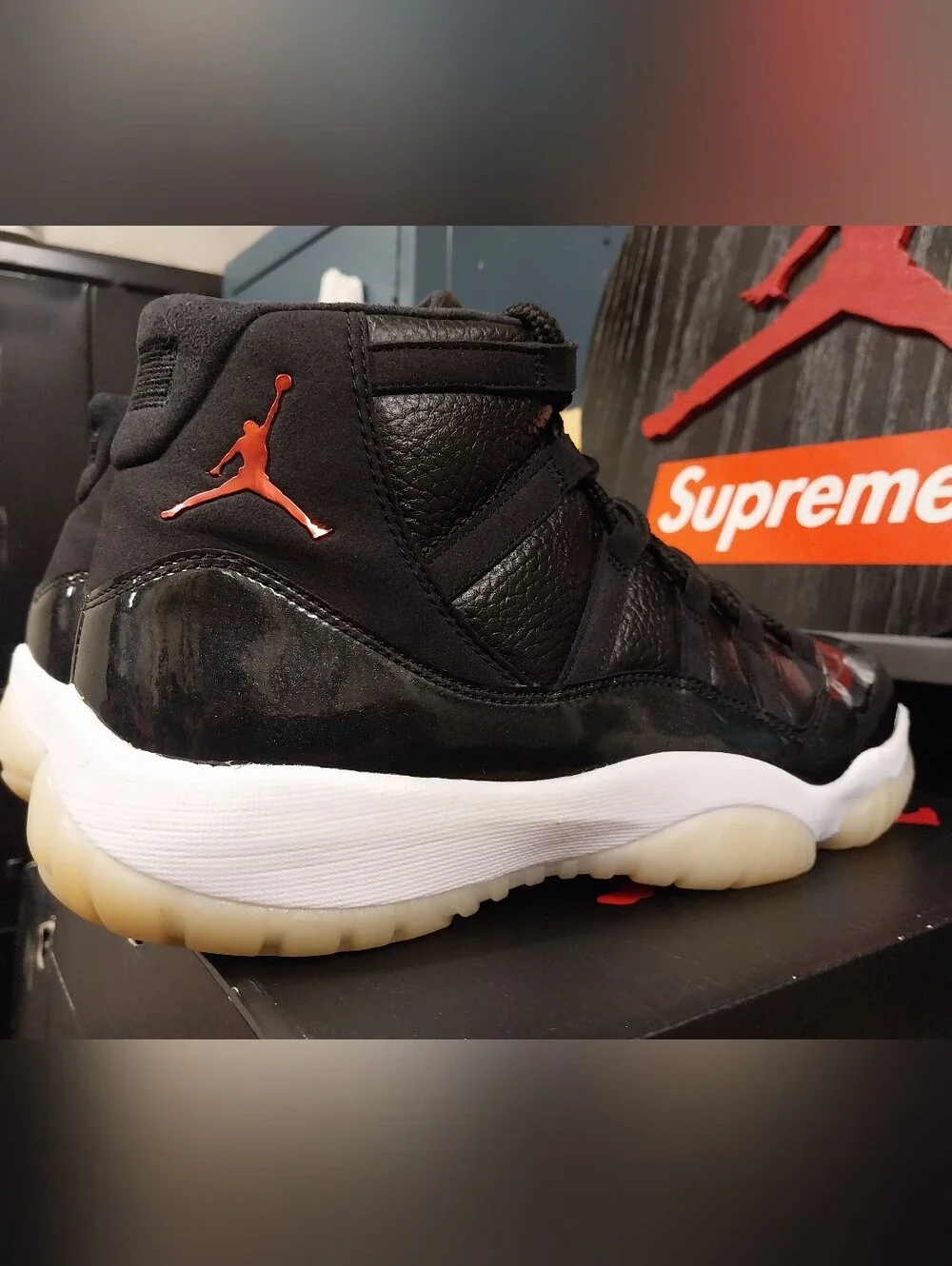 Retro Jordan 11 72-10's Size 10.5